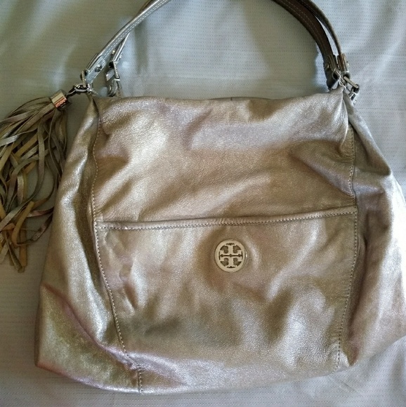 Tory Burch Handbags - 🎆SOLD🎆Tory Burch Dean hobo